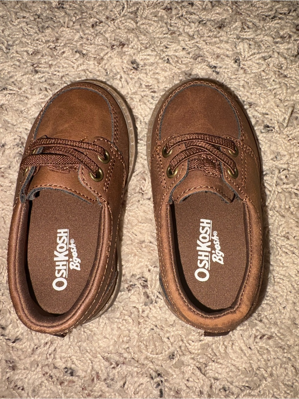 OshKosh B'gosh Brown toddler boy Shoes